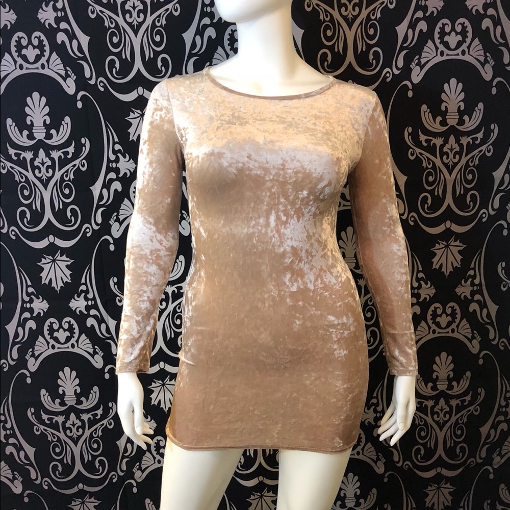 Jr Plus Size crushed Champagne mini dress
